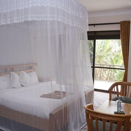 Cepha'S Inn Kabale Exterior photo