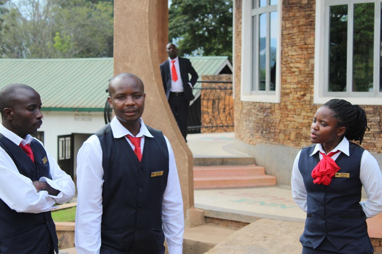 Cepha'S Inn Kabale Exterior photo